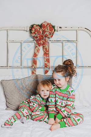 Sarah & Erin - Christmas Pajamas_110418_0023
