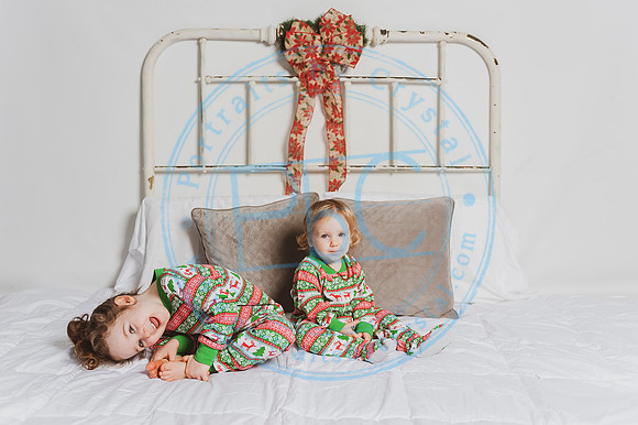 Sarah & Erin - Christmas Pajamas_110418_0076
