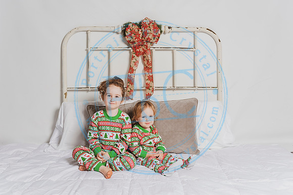 Sarah & Erin - Christmas Pajamas_110418_0085