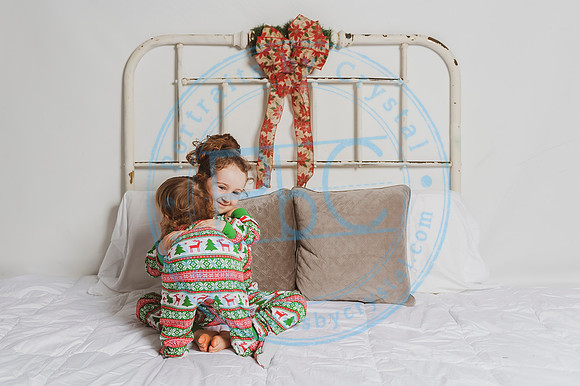 Sarah & Erin - Christmas Pajamas_110418_0091