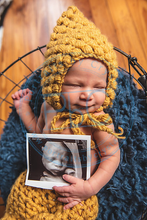Thomas - Newborn_091721_0247