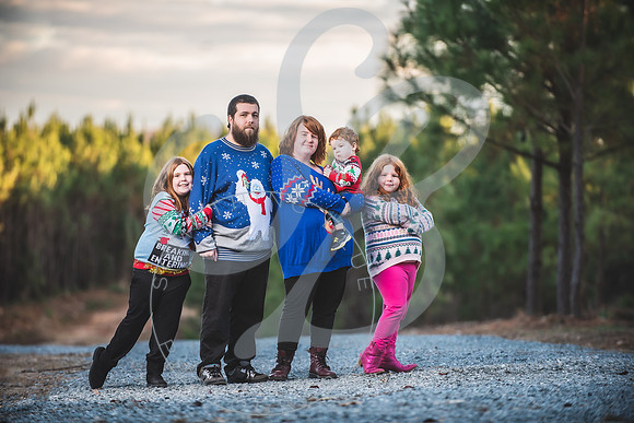 Heldreth Family - Winter 2023_121123_0010