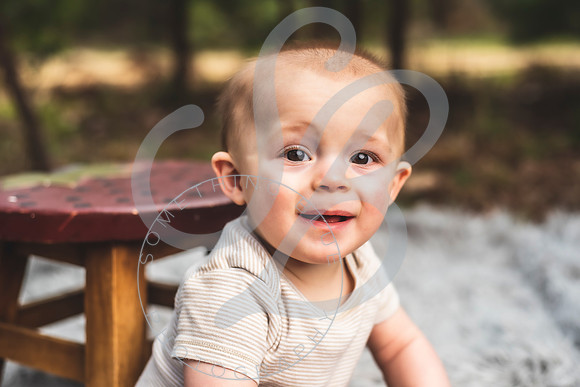 Declan - 8 Month_032622_0339