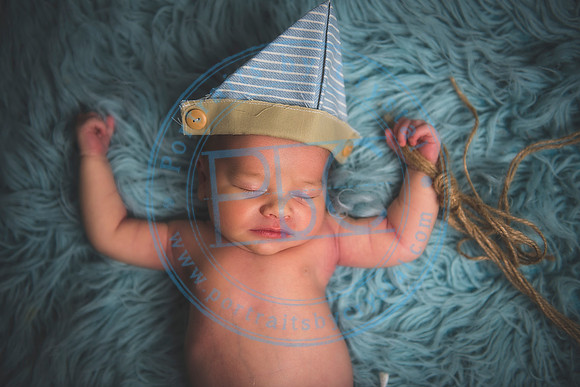David - Newborn_051719_0392