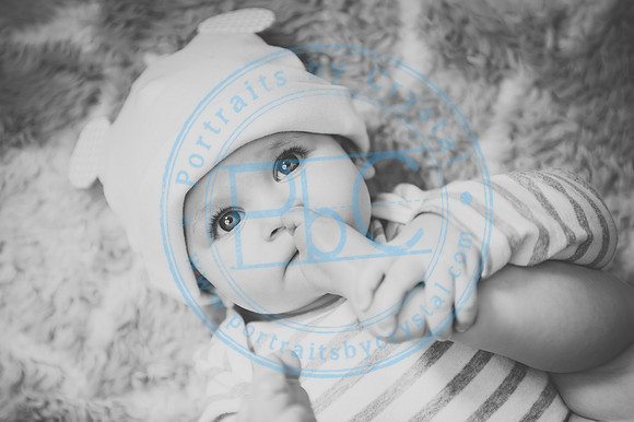 Anelise - 8 months_0143