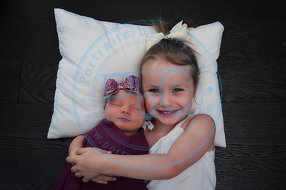 Taylor Moran - Newborn_052019_0048_1