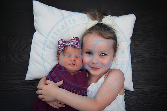 Taylor Moran - Newborn_052019_0064_1