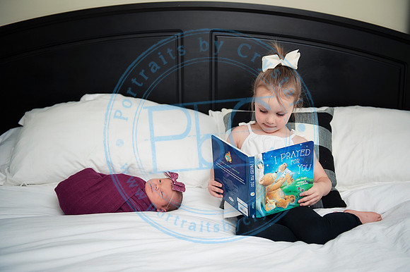 Taylor Moran - Newborn_052019_0076