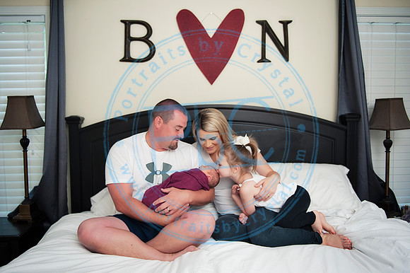 Taylor Moran - Newborn_052019_0124