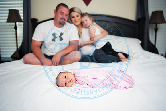 Taylor Moran - Newborn_052019_0135