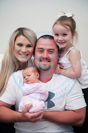 Taylor Moran - Newborn_052019_0259_1