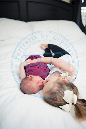 Taylor Moran - Newborn_052019_0104