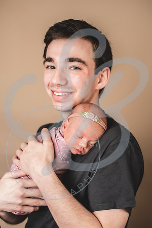 Alice - Newborn_030822_0079