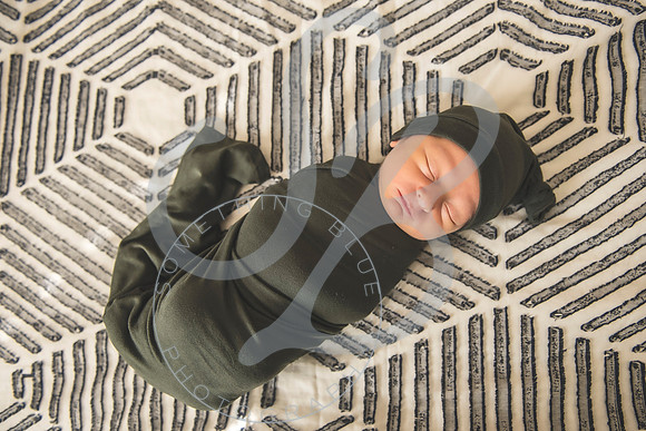August - Newborn_101521_0107