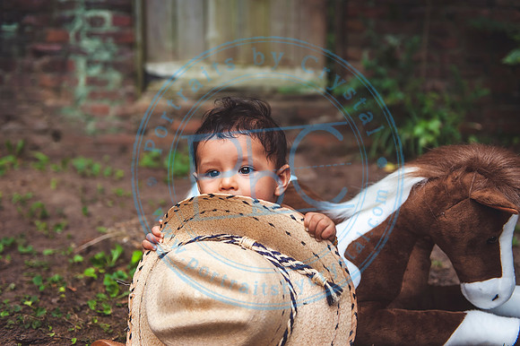 Adriel - 6 Months_080219_0128
