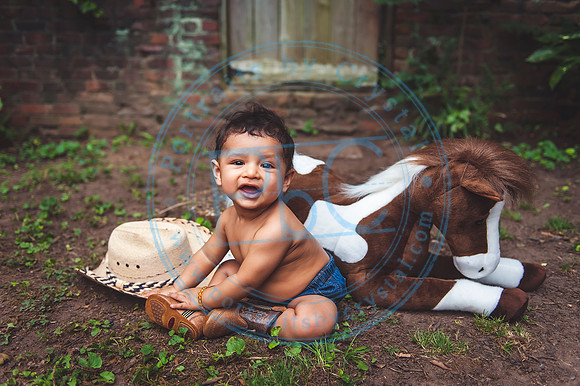Adriel - 6 Months_080219_0147