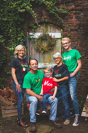 Jackson Family - Christmas Mini_082519_0015