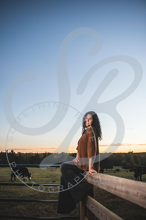 Esther - Senior_102721_0080