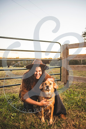 Esther - Senior_102721_0134