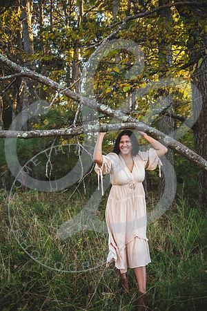 Esther - Senior_102721_0454