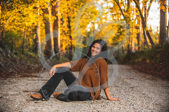 Esther - Senior_102721_0235