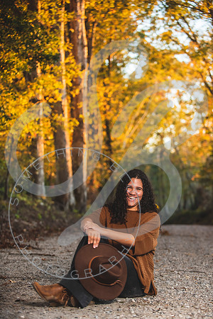 Esther - Senior_102721_0147