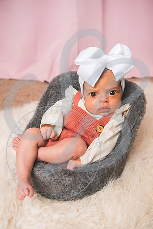 Mia - 5 weeks_102921_0229