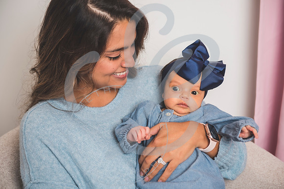 Mia - 5 weeks_102921_0075