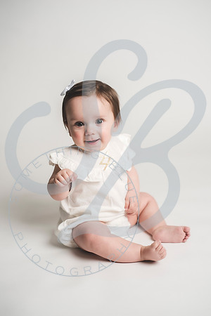 Lydia - 8 Month_020622_0014