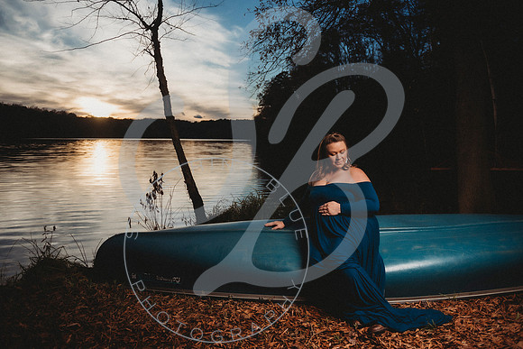 Lindsay - Maternity_112522_0283