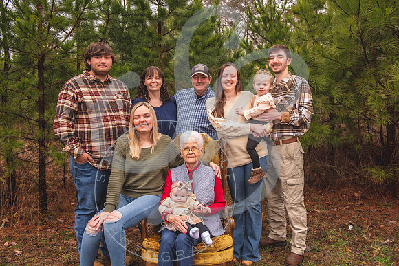 Williamson Extended Family_021124_0065