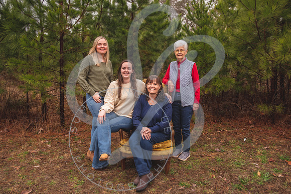Williamson Extended Family_021124_0087