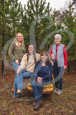 Williamson Extended Family_021124_0089