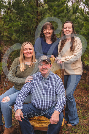 Williamson Extended Family_021124_0097