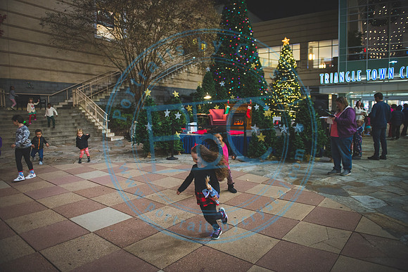 Santa's Arrival - TTC_112219_0135