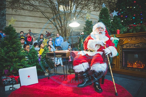 Santa's Arrival - TTC_112219_0643