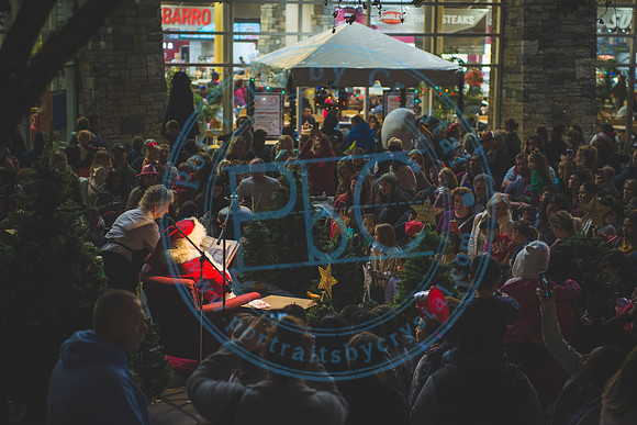 Santa's Arrival - TTC_112219_0667