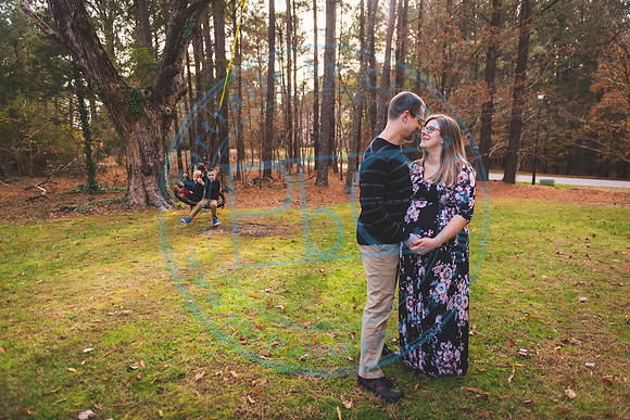 Mallory - Maternity_112919_0159