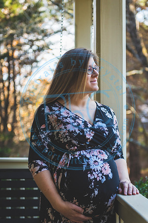 Mallory - Maternity_112919_0380