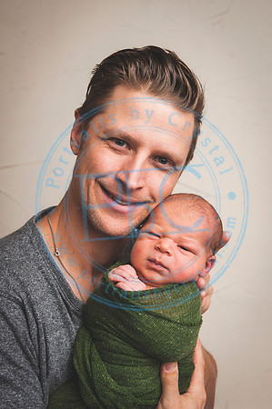 Cedar - Newborn_120119_0213