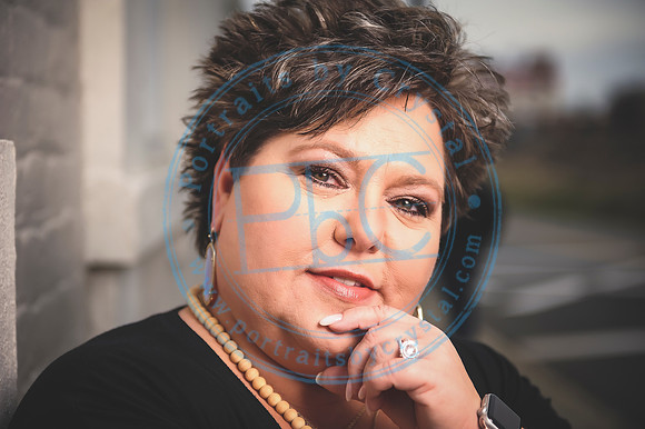 Beth - Headshot_011020_0150