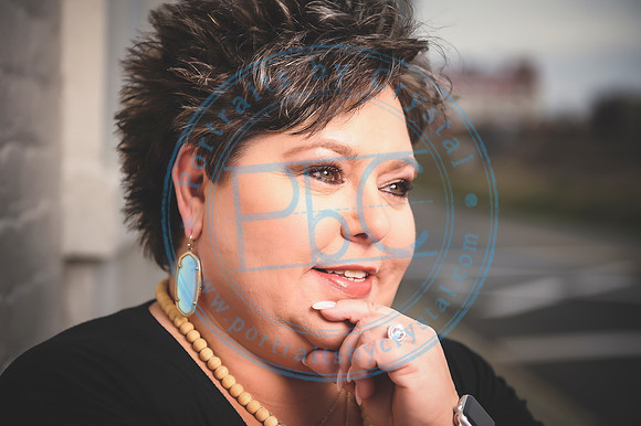 Beth - Headshot_011020_0152