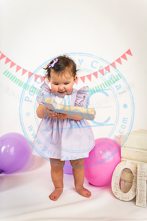 Ella - Cake Smash_011820_0035