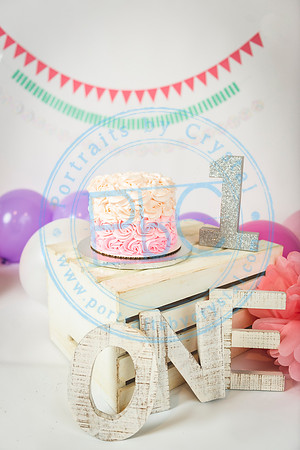 Ella - Cake Smash_011820_0053