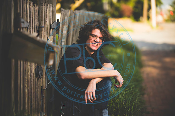 Dylan - Senior_042820_0140