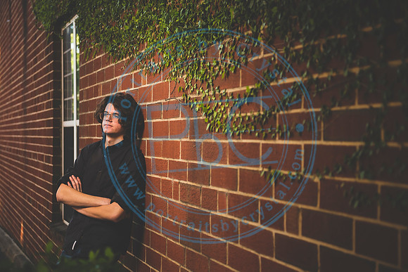 Dylan - Senior_042820_0182