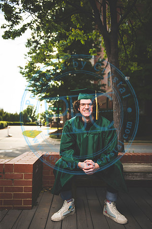 Dylan - Senior_042820_0040