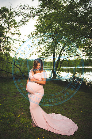 Kelly - Maternity_042620_0027