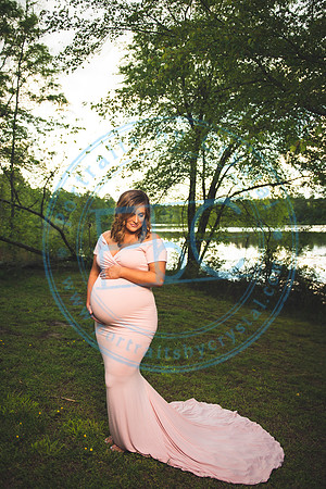 Kelly - Maternity_042620_0026