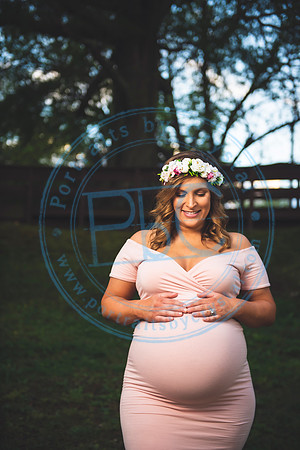 Kelly - Maternity_042620_0197